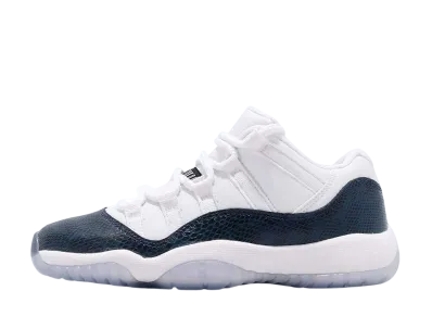 ナイキ エアジョーダン11 レトロ ロー "スネーク ネイビー 2019 (GS)"