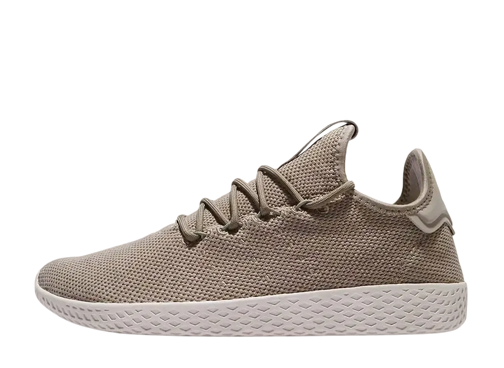 ファレル・ウィリアムス × アディダス  テニスフー "ベージュ"