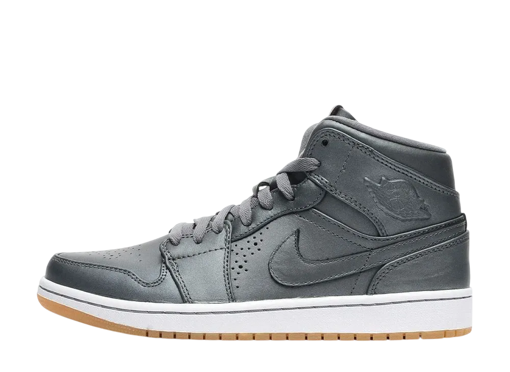 ナイキ エアジョーダン1 ミッド "ヌーヴォー クール グレー"