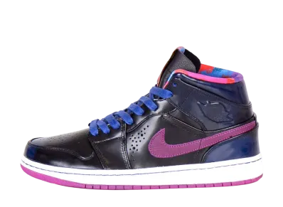 ナイキ エアジョーダン1 ミッド "ヌーヴォー イヤー オブ ザ ホース"