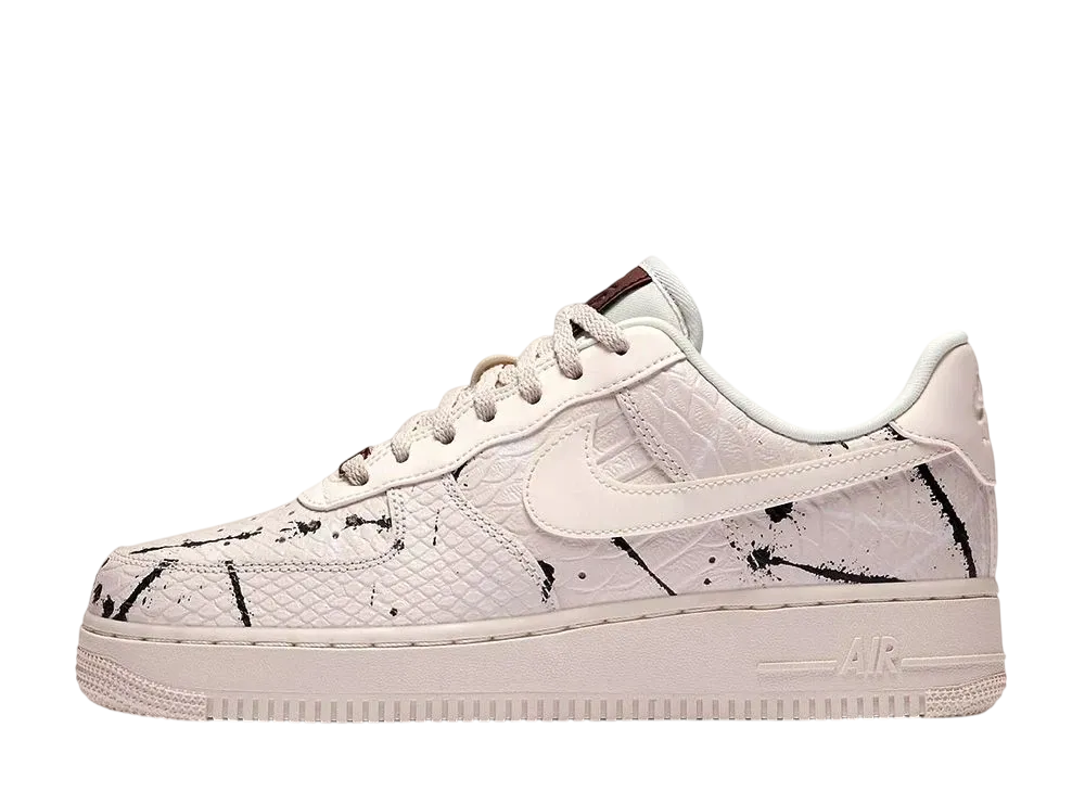 ナイキ ウィメンズ エアフォース1 ロー ラックス "ファントム スネークスキン"
