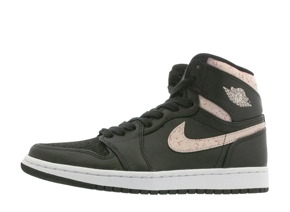 ナイキ ウィメンズ エアジョーダン1 レトロ ハイ "ブラック スティル レッド"