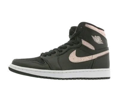 ナイキ ウィメンズ エアジョーダン1 レトロ ハイ "ブラック スティル レッド"