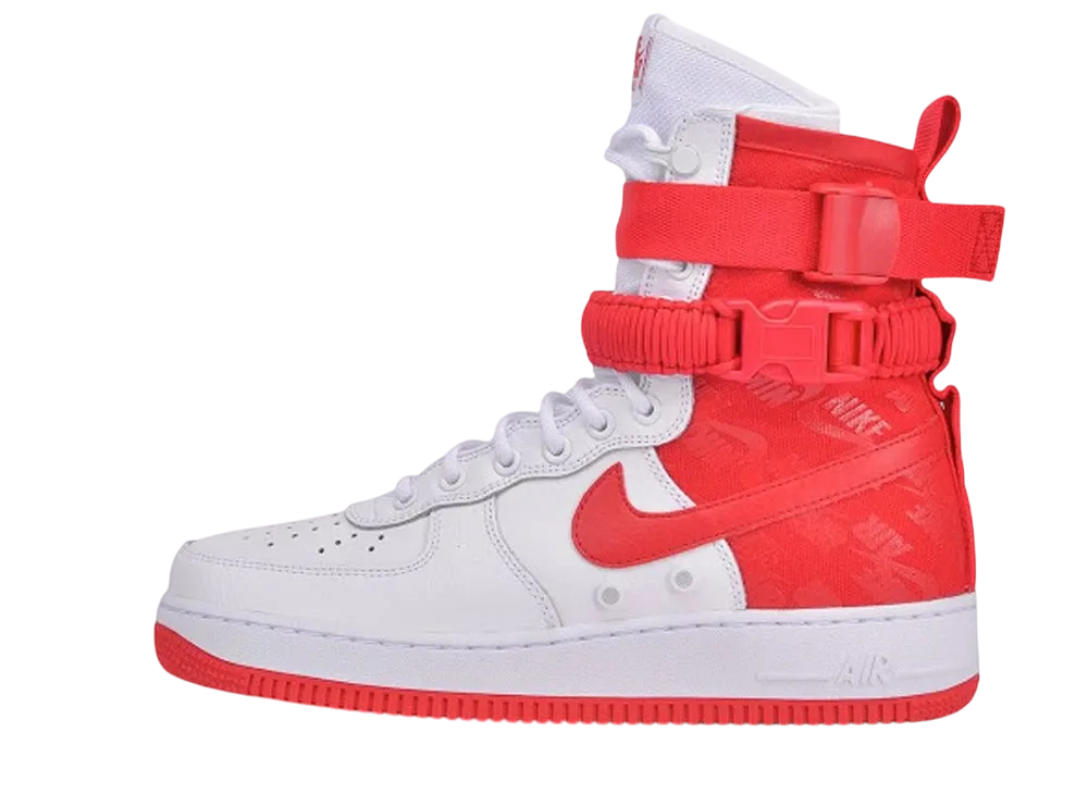 ナイキ SF エアフォース1 ハイ "ホワイト ユニバーシティ レッド"