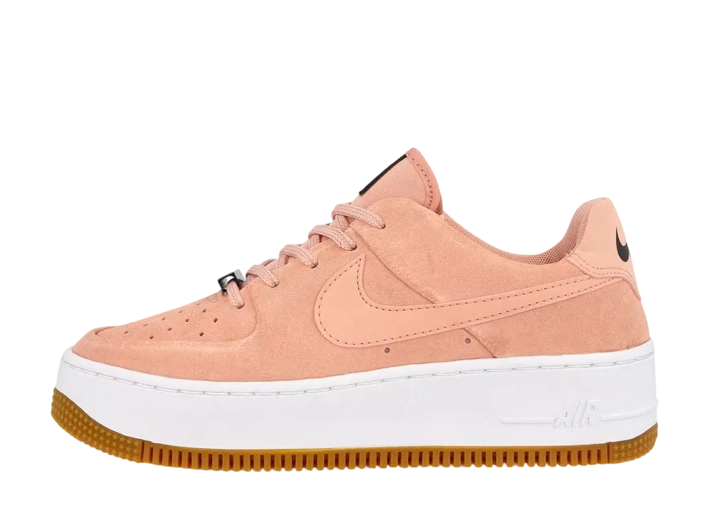 ナイキ ウィメンズ エアフォース1 セージ ロー "コーラル スターダスト"