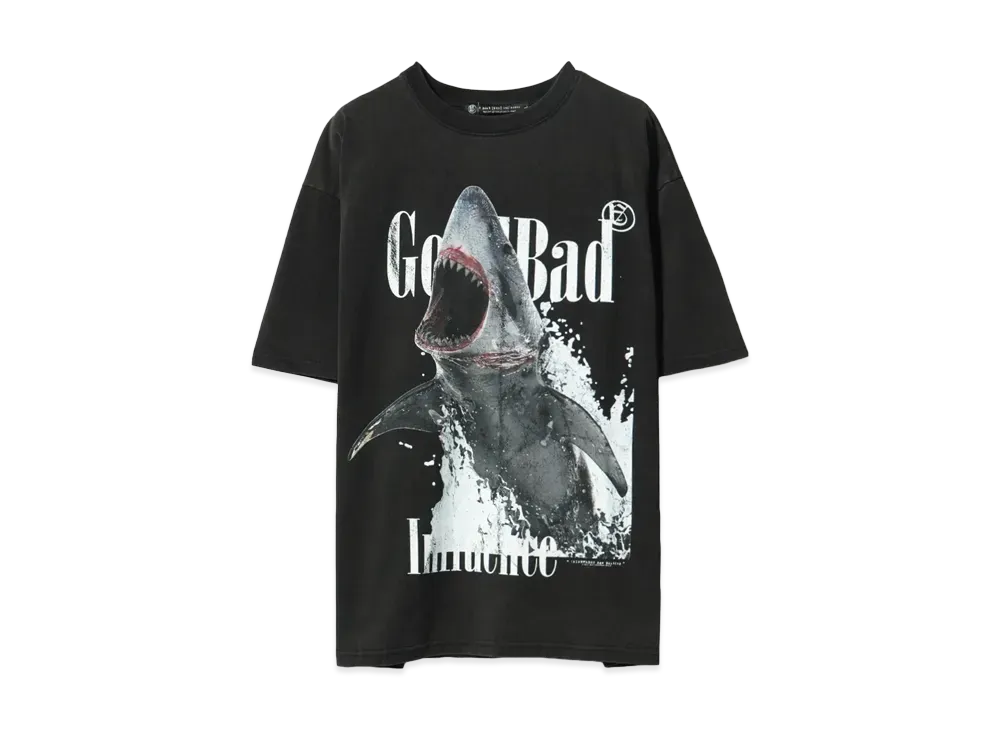 A GOOD BAD INFLUENCE SHARK T-SHIRT "BLACK"