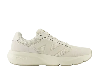 New Balance DynaSoft 800V1 "Linen/Timber Wolf"