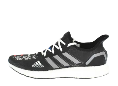 atmos × adidas AM4108 "Black/White"