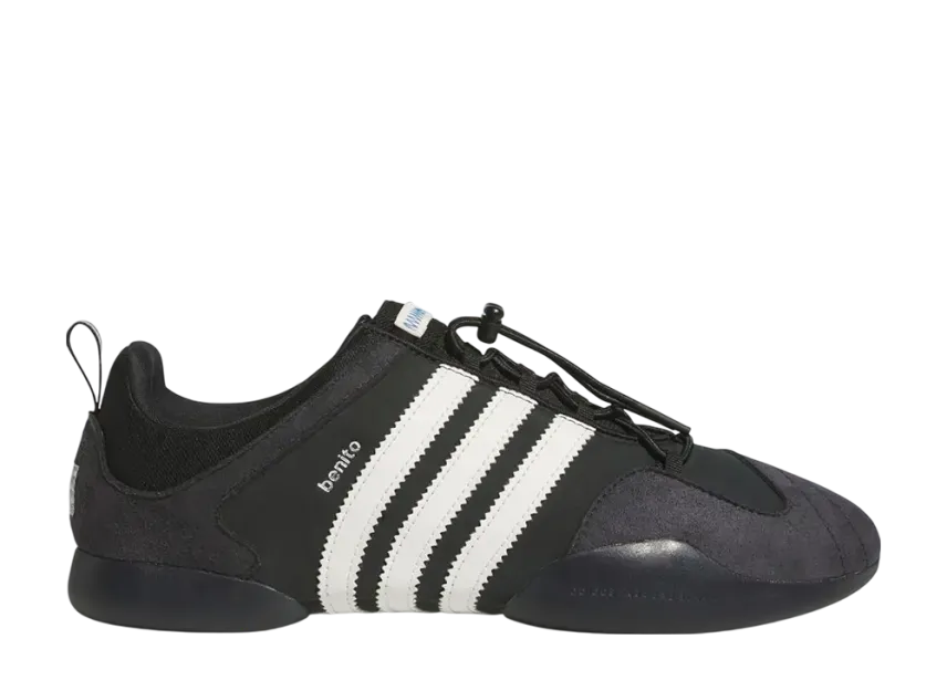 バッドバニー × アディダス バレリーナ "コアブラック/チョークホワイト/カーボン"