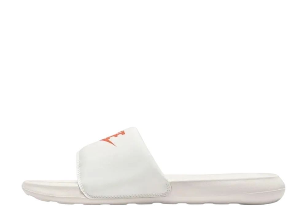 ナイキ ビクトリー ワン スライド "セイル/セーフティオレンジ/ライトオーレウッドブラウン"