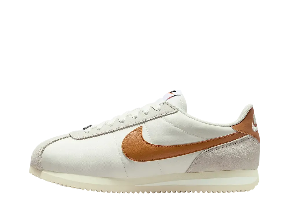 ナイキ ウィメンズ コルテッツ "セイル/アラバスター/ブラック/モナーク"