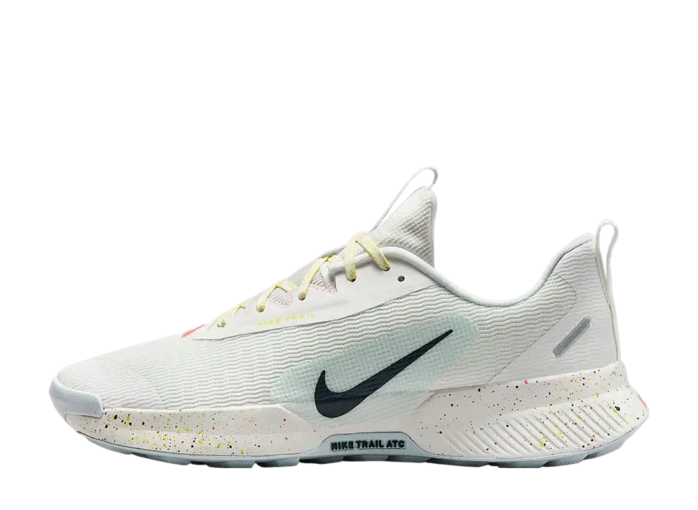 ナイキ ジュニパートレイル3 "サミットホワイト/ピュアプラチナム/マジックエンバー/アーモリーネイビー"