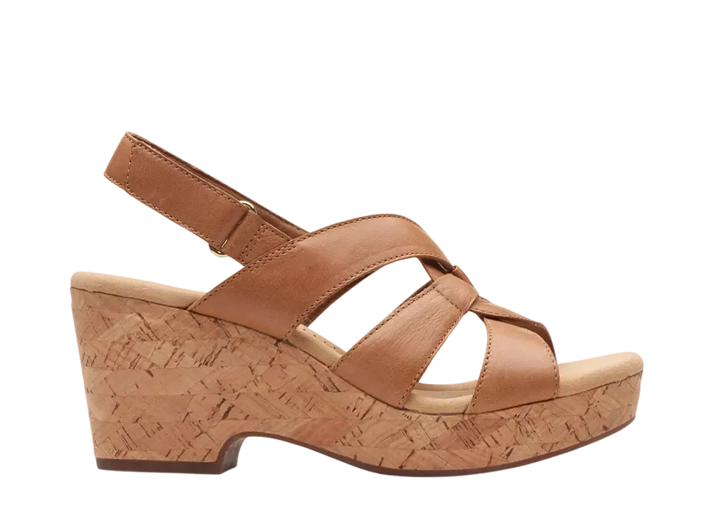 クラークス ウィメンズ ジゼルビーチ "タンレザー"