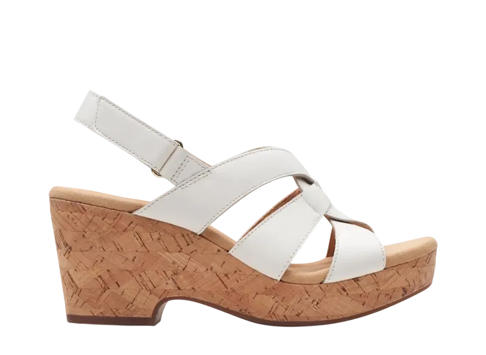 クラークス ウィメンズ ジゼルビーチ "ホワイトレザー"