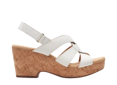 Clarks Women's Giselle Beach "White Leather"