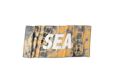 Nomadix x WIND AND SEA Camp Towel "Brown/Tie-Dye"