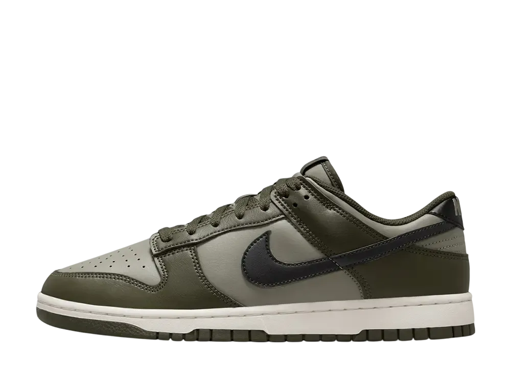 ナイキ ダンク ロー "カーゴカーキ"