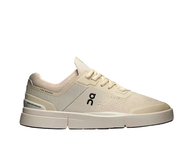 On Women's THE ROGER Spin "Sand/Ivory"