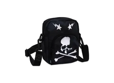 A BATHING APE x mastermind JAPAN Skull Camo Mini Bag "Black"