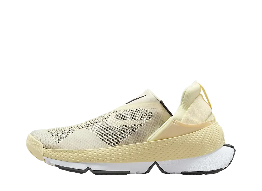 ナイキ ウィメンズ ゴー フライイーズ "アラバスター/モスリン/ホワイト/ブラック"