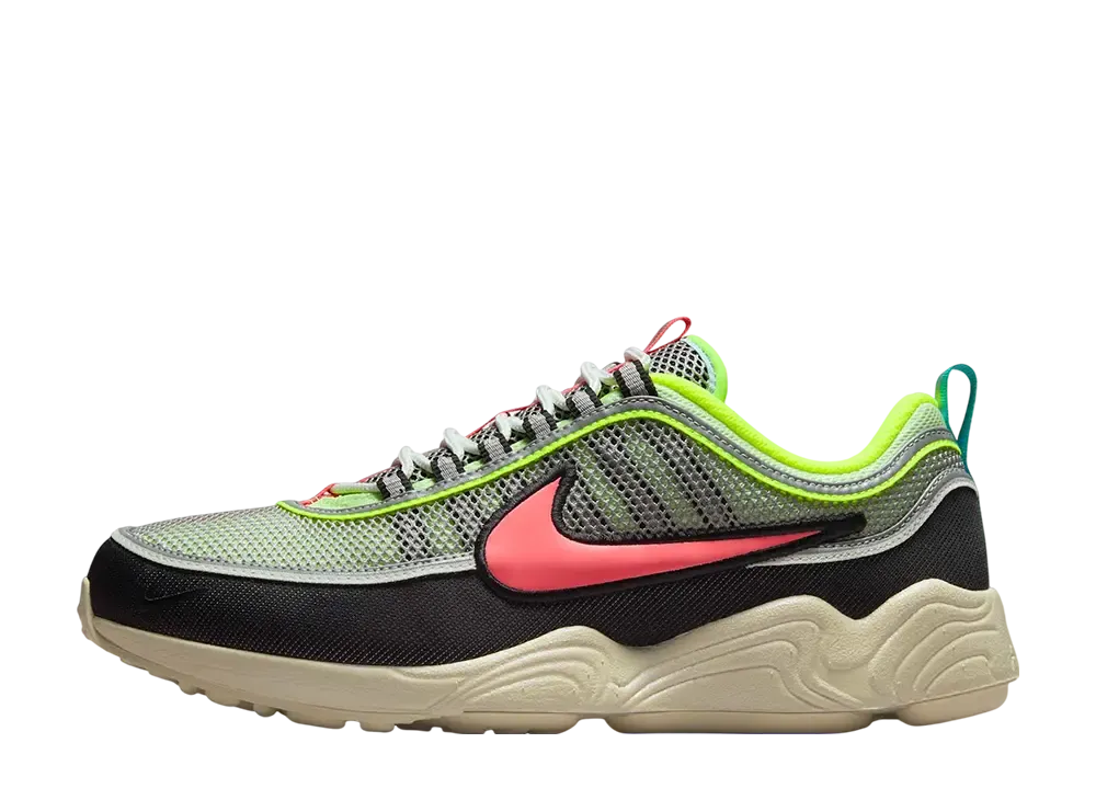 ナイキ エアズーム スピリドン "ベアリーボルト"