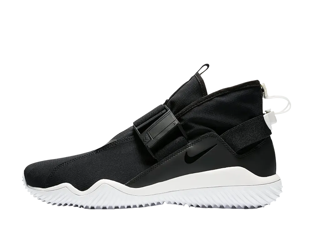 ナイキ コミューター PRM "ブラック/サミットホワイト"