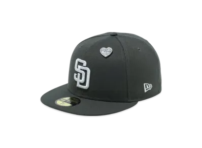 NEW ERA 59Fifty 59Fifty Day Memorial Collection San Diego Padres Pins "Dark Pewter"
