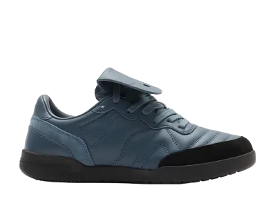 サッカニー 586I S "ネイビー/ブラック"