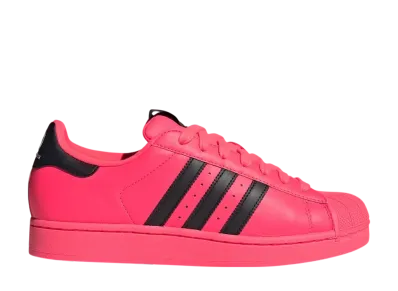 Mercedes AMG PETRONAS F1 Team × adidas Superstar "Turbo/Core Black/Silver Metallic"