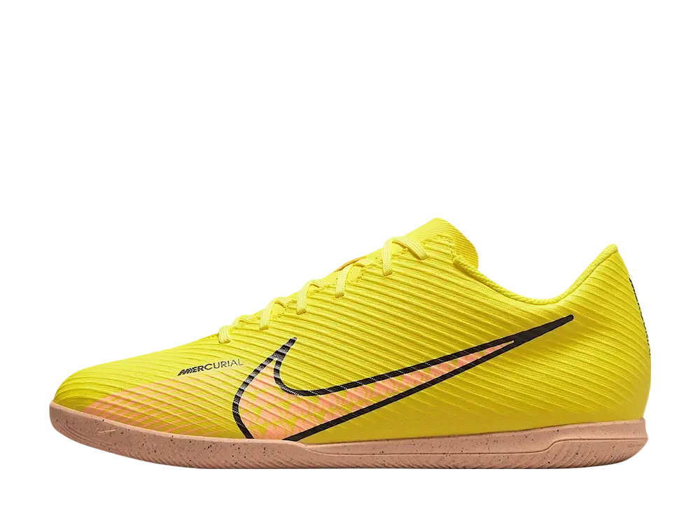 ナイキ マーキュリアル ヴェイパー15 クラブ "イエローストライク/サンセットグロー"