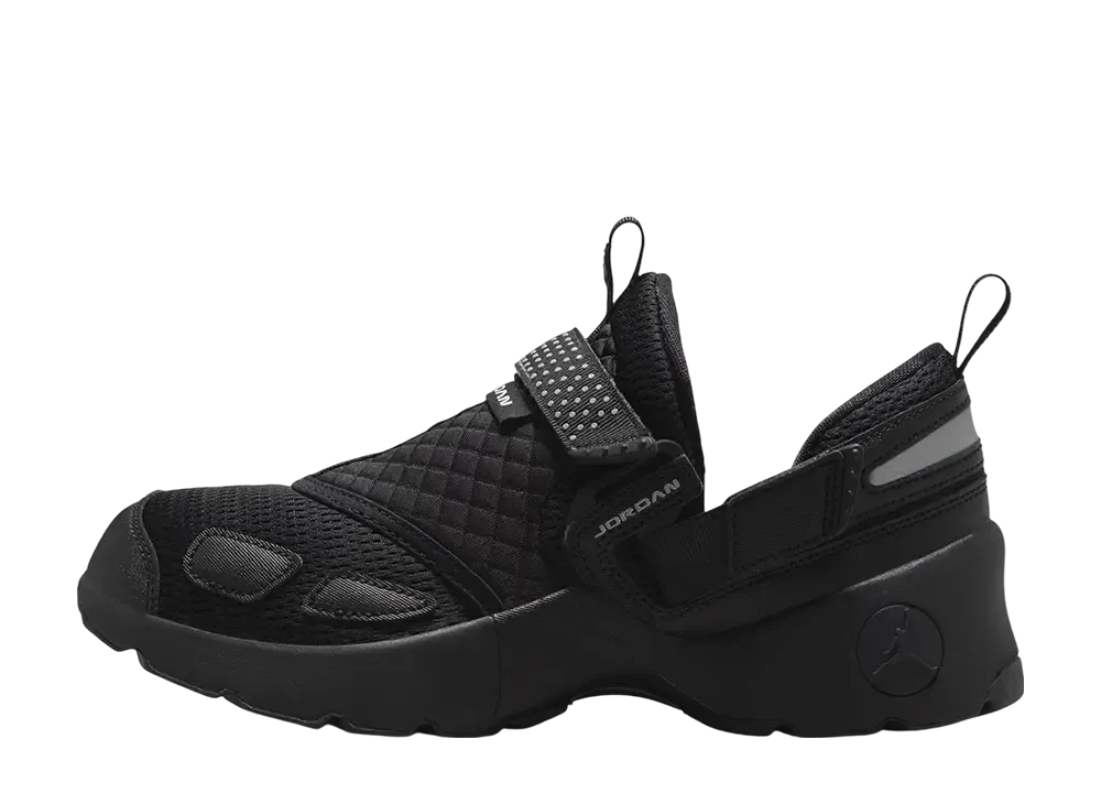 Nike Women's Jordan Trunner LX "Triple Black"