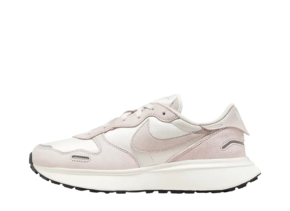 ナイキ ウィメンズ フェニックス ワッフル "ファントム/セイル/ブラック/プラチナムバイオレット"