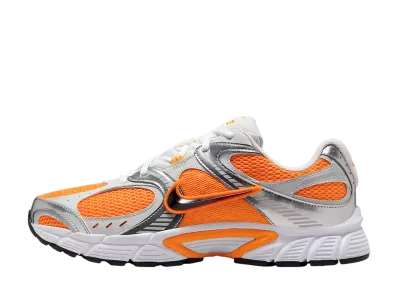 Nike V5 RNR "Bright Ceramic/Photon Dust/Platinum Tint/Black"
