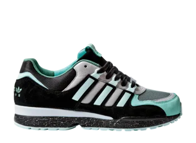 Sneaker Freaker × adidas Consortium Torsion Integral S "Black/White Vapour/Light Ocean"
