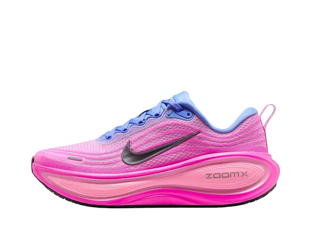 ナイキ ウィメンズ ボメロ プラス "ロイヤルパルス/ファイヤーピンク"