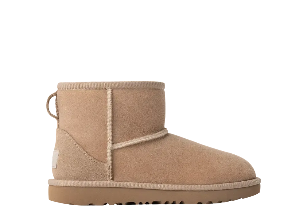 アグ GS クラシック2 ミニ ブーツ "サンド" (キッズ)