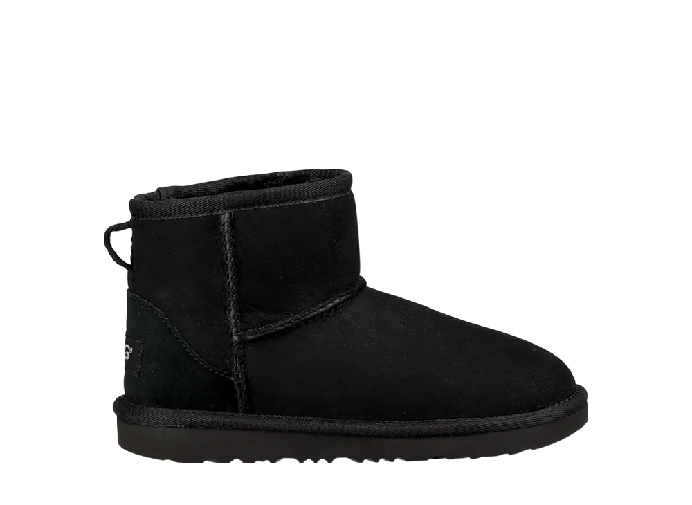 アグ GS クラシック2 ミニ ブーツ "ブラック" (キッズ)