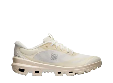LOEWE × On Women's Cloudventure 2.0 "Eggshell"