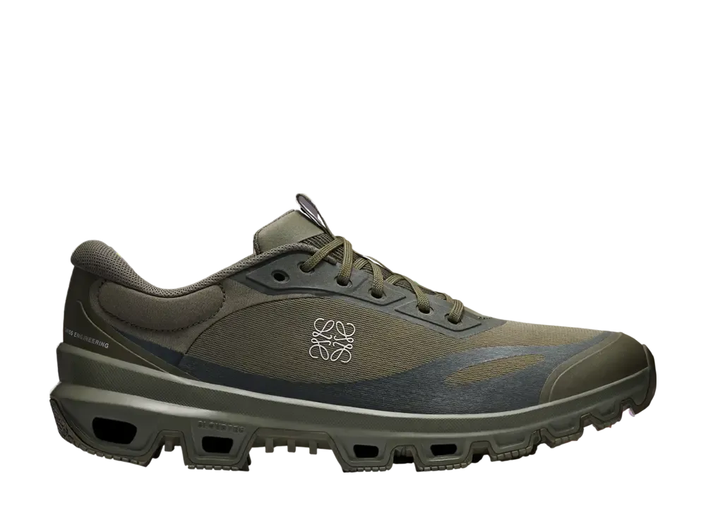 オン クラウドベンチャー2.0 "カーキ"