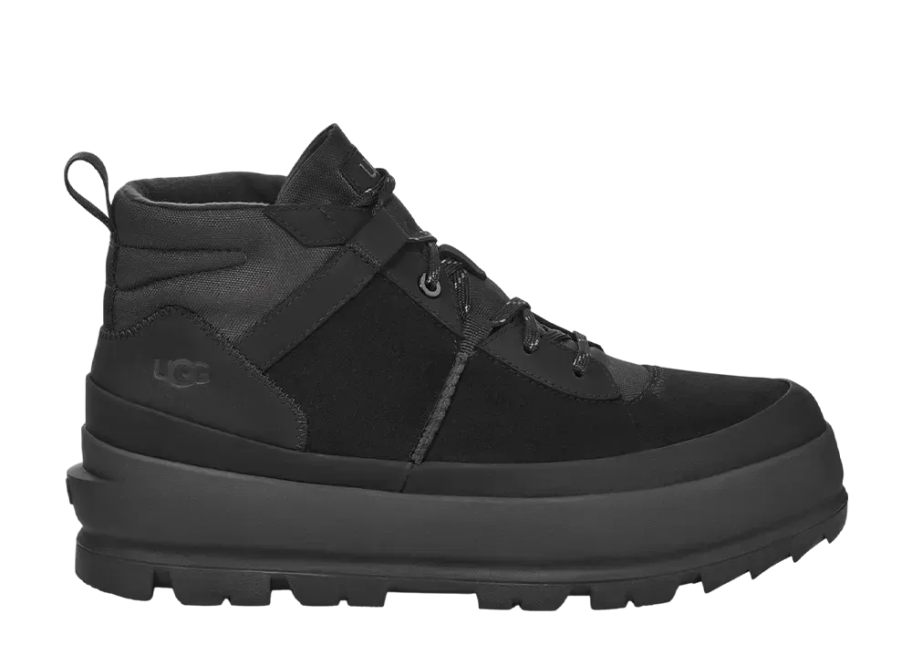 アグ ラグ チャッカ "ブラック"