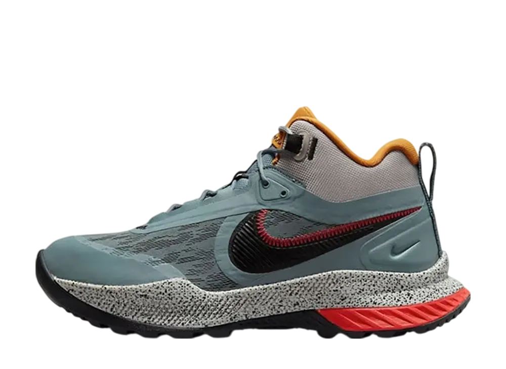 ナイキ リアクト SFB カーボン ミッド "ブルークリムゾン"