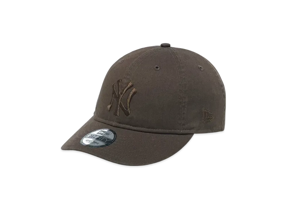 NEW ERA 9Thirty Tonal Logo New York Yankees "Walnut"
