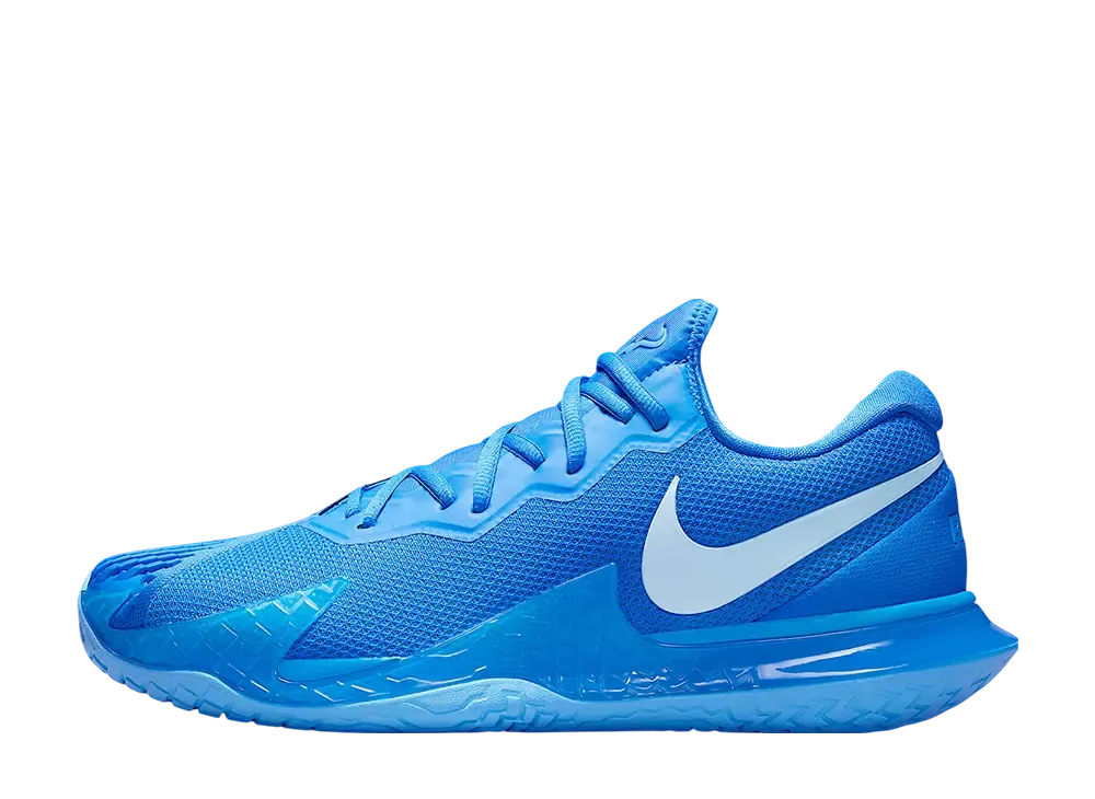 ナイキ コート ズームヴェイパー ケージ4 ラファ "ライトフォトブルー/ユニバーシティブルー/ライトアーモリーブルー"