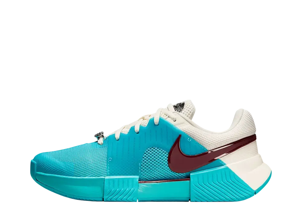 ナイキ ウィメンズ GPチャレンジ1 PRM "ダスティーカクタス/ペールアイボリー/メタリックシルバー/ダークチームレッド"