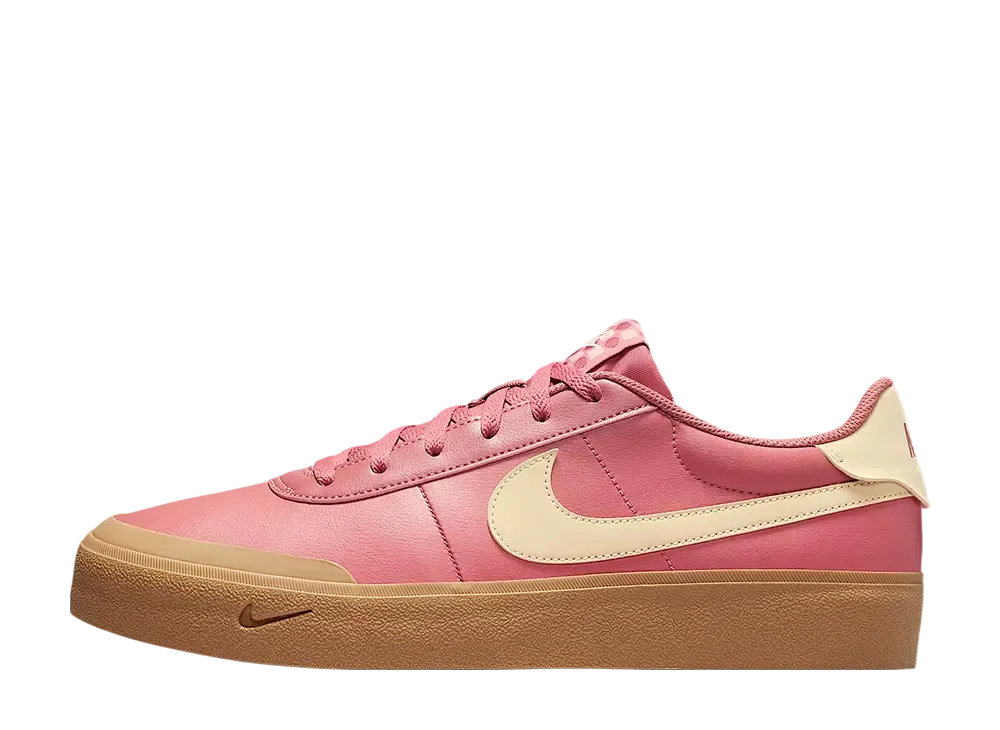 ナイキ コートショット "キャニオンピンク/ガムライトブラウン/モスリン"