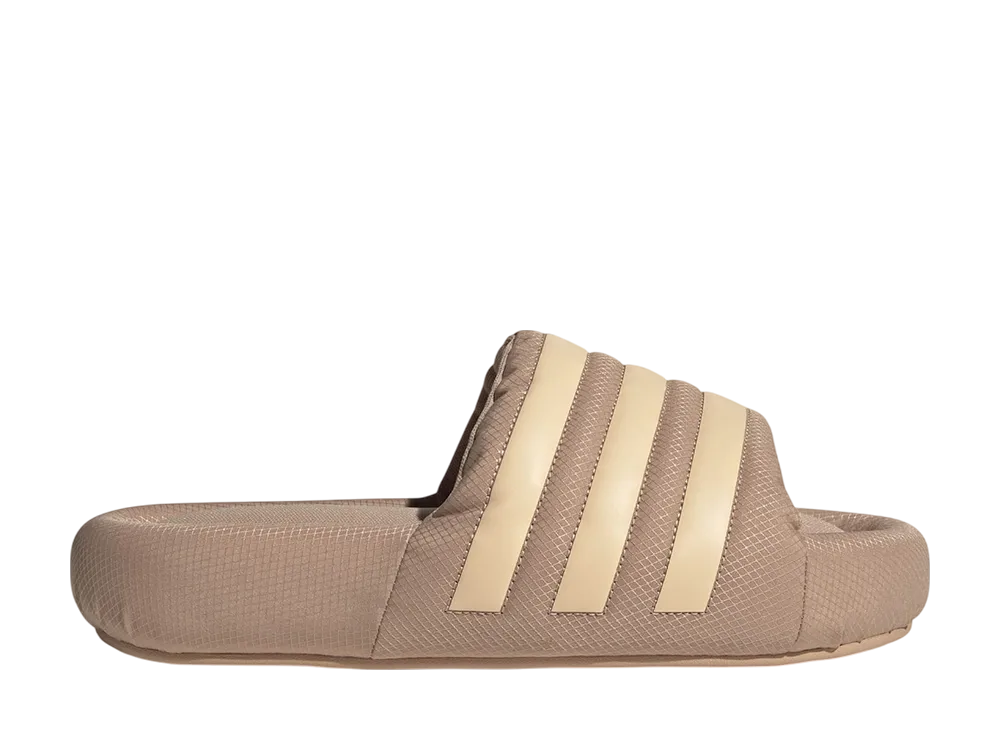 アディダスオリジナルス アディレッタ24 サンダル "ウォームサンドストーン/サンドストレータ"