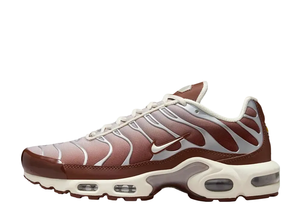 ナイキ エアマックスプラス "ライトオールウッドブラウン"