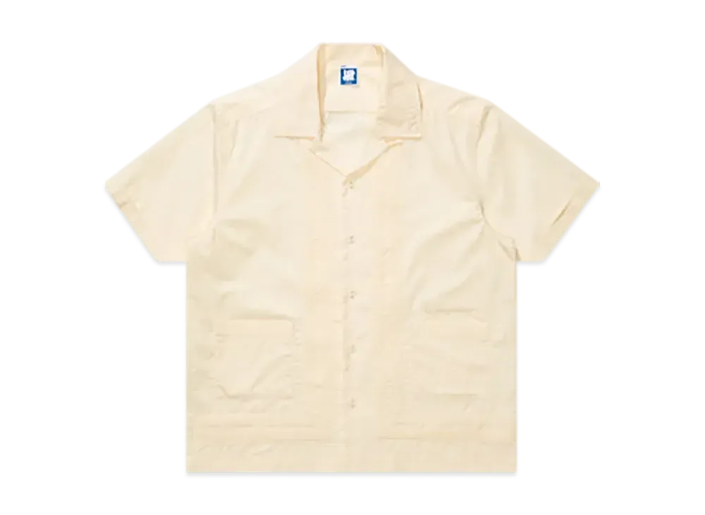 UNDEFEATED Script S/S Shirt "Beige"