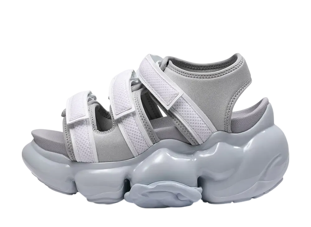 グラウンズ ムーピー キャタピラー サンダル "ホワイト/アイスグレーソリッド"