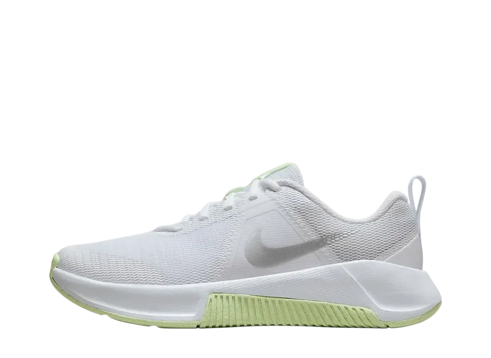 ナイキ ウィメンズ MCトレーナー3 "ホワイト/ベアリーボルト/メタリックシルバー"